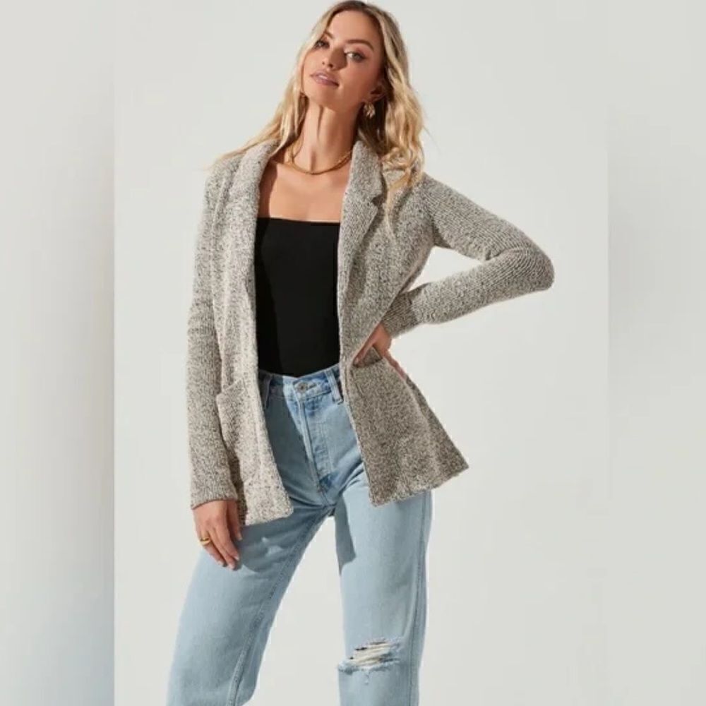 ASTR Cream Knit Cardigan Women’s Small